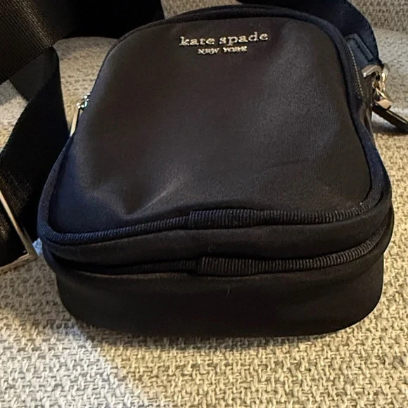 Kate Spade Black Crossbody Bag with Cream Dust Bag - Picture 5 of 15
